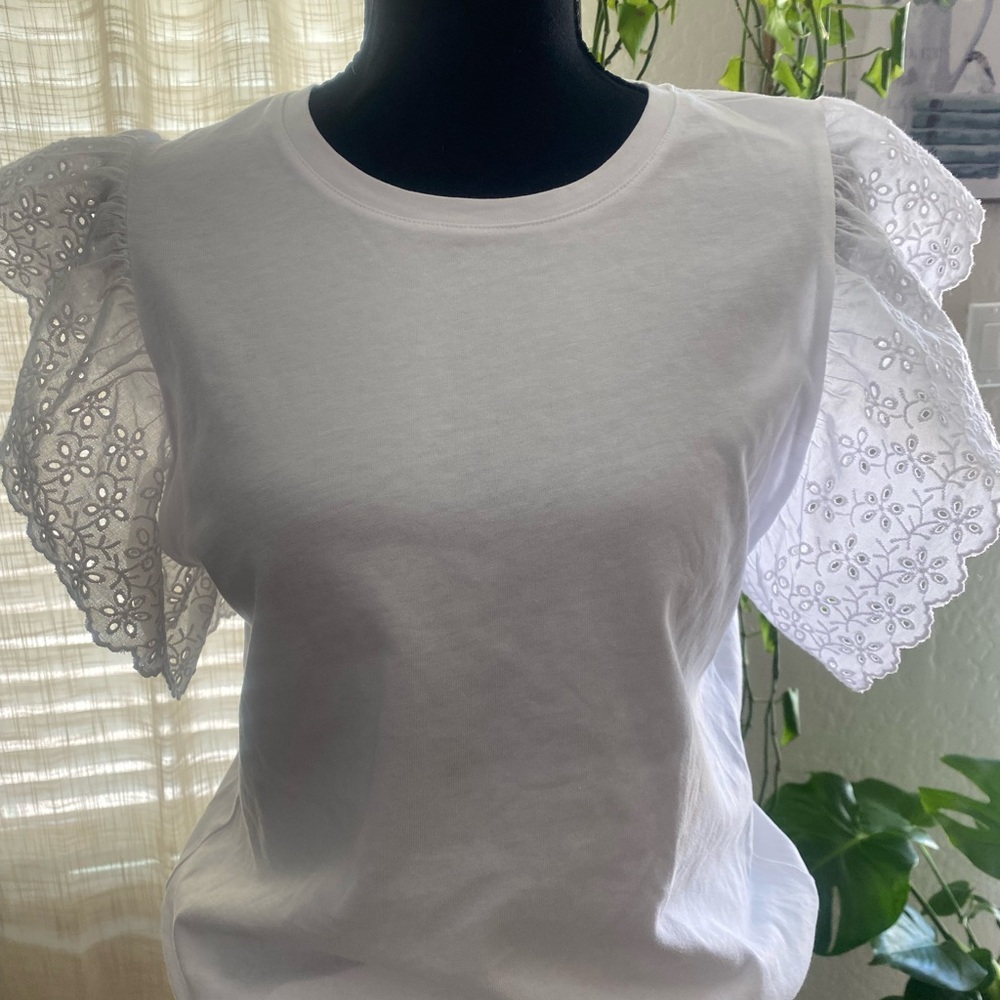Zara White Eyelet Sleeve Blouse